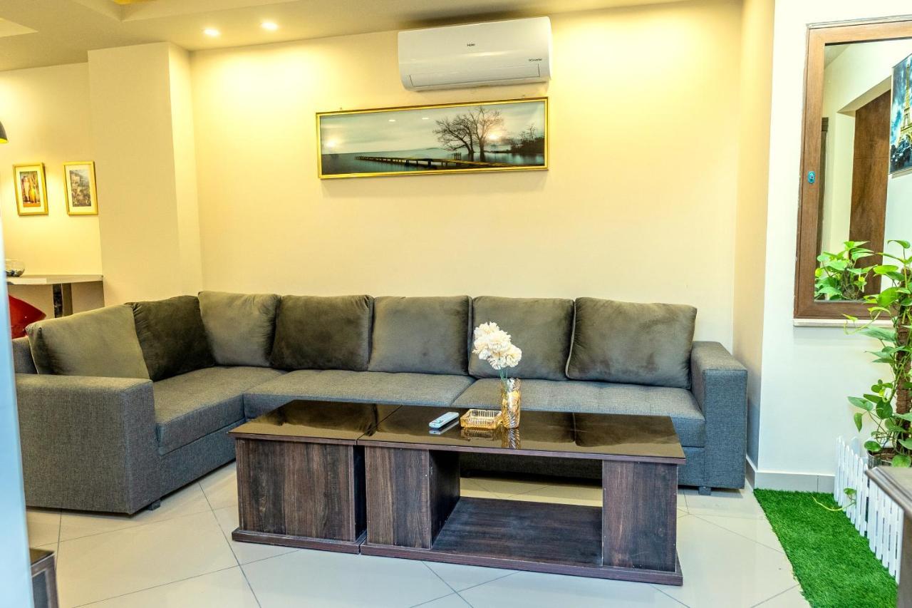 Two Bedroom Deluxe Apartment In Bahria Town Rawalpindi Dış mekan fotoğraf