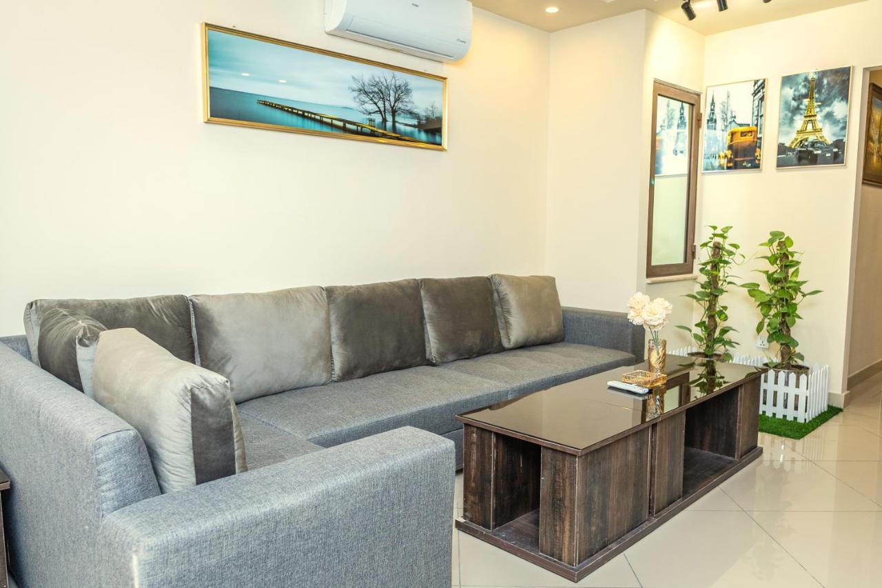 Two Bedroom Deluxe Apartment In Bahria Town Rawalpindi Dış mekan fotoğraf